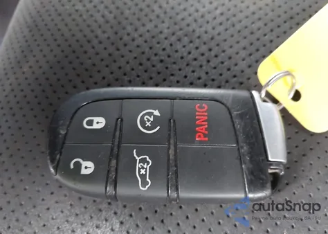 2019 Jeep Grand Cherokee Altitude 4X4 z USA, uszkodzony, nr VIN 1C4RJFAGXKC577462